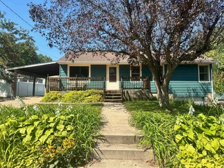 514 S Linn St, Dodgeville, WI 53533