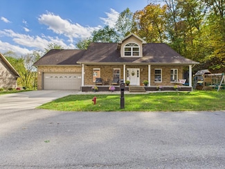 68 James Dr, Pikeville, KY 41501