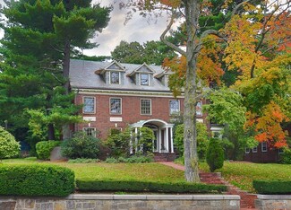703 Boylston St, Brookline, MA 02445