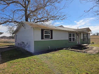 305 S Leon St, Gustine, TX 76455