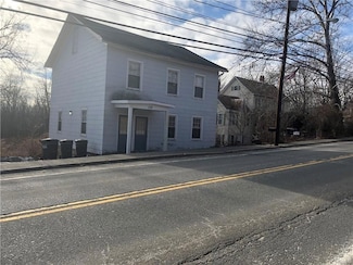 109 Main St Unit UPPER, Bloomingburg, NY 12721