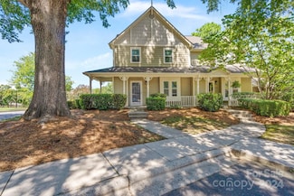 2739 von Thuringer Ct, Charlotte, NC 28210