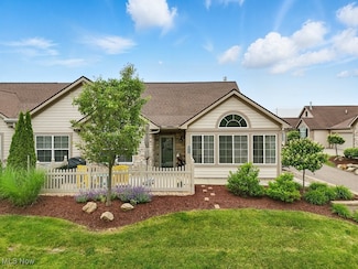 1938 Fairways Dr, Streetsboro, OH 44241