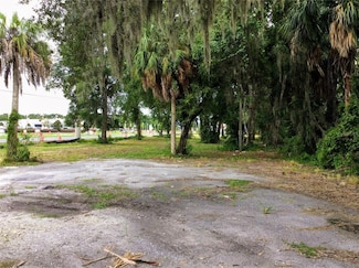 8780 W Kingston Dr, Homosassa, FL 34448