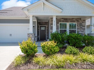 2165 Cherrybark Ct, Denver, NC 28037