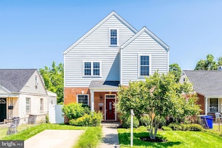 1635 13th St S, Arlington, VA 22204
