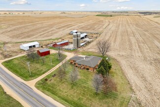 22223 250th Ave, La Motte, IA 52054