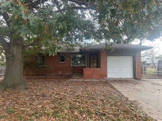 116 Pine Ave, Yukon, OK 73099