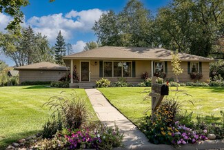 8325 Goodview Ave S, Cottage Grove, MN 55016