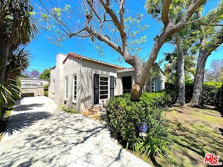 9019 Rosewood Ave, West Hollywood, CA 90048