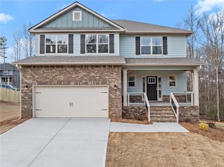 321 Magnolia Villas Dr, Cornelia, GA 30531