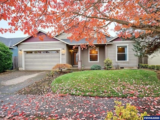 2663 Baines Bl, Hubbard, OR 97362