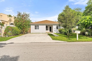141 NW 12th St, Pompano Beach, FL 33060