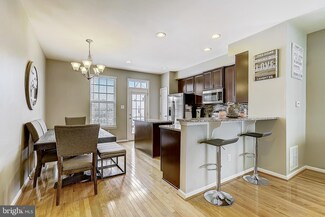 99 Franklin Cir, Somerdale, NJ 08083