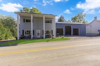 6437 Tuscarawas Rd, Midland, PA 15059