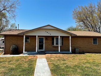 1415 Lewis Rd, Weatherford, OK 73096
