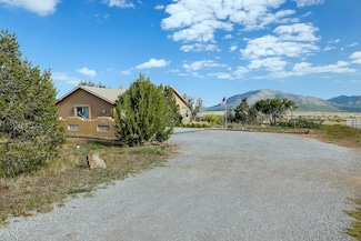 33 Bandolero Rd, Edgewood, NM 87015