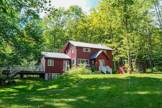 615 Old County Rd, Cavendish, VT 05142