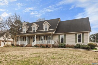 22208 Yorkshire Dr E, Athens, AL 35613