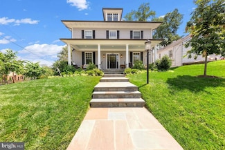 4917 Bayard Blvd, Bethesda, MD 20816