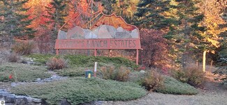 7921 Floreys Ranch Rd, Buckley, MI 49620