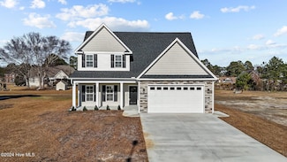 853 Mulligan Dr, Ayden, NC 28513