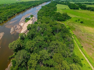 0000 N River Rd, Udall, KS 67146