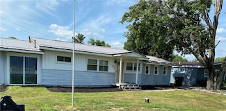 10672 Center Ave, Conneaut Lake, PA 16316