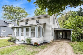 225 E Franklin St, Otsego, MI 49078