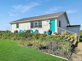 18312 Avery Rd, Three Oaks, MI 49128