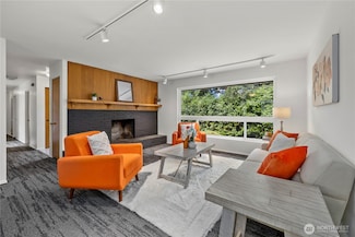 4117 NE 107th St, Seattle, WA 98125