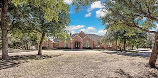 795 Winding Trail, Crawford, TX 76638
