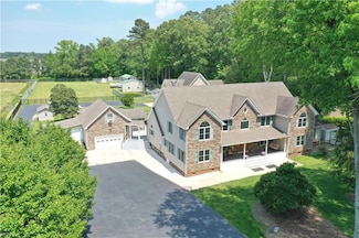 1652 Flanagans Ln, Virginia Beach, VA 23456