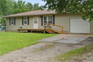 113 W Hortense St, Orrick, MO 64077