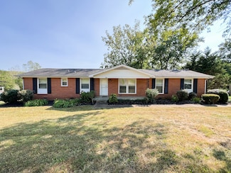 2108 Barkley Dr, Clarksville, TN 37043