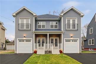 47 Windsor Rd, Cranston, RI 02905