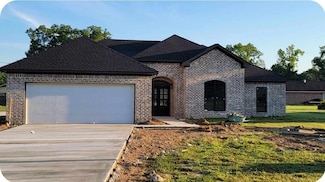 12 Ruby Ln, Natchez, MS 39120
