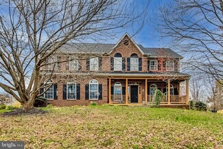 7174 N Crest Ct, Warrenton, VA 20187