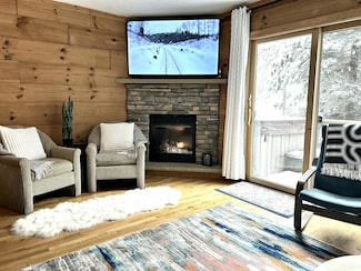 3 Loggers Run, Dunmore, WV 24934