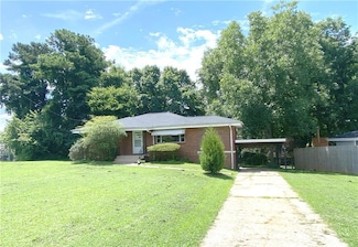 1024 Magnolia Dr SE, Smyrna, GA 30082