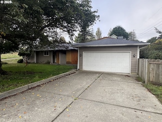 3726 Stanton Ave, North Bend, OR 97459