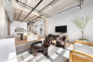 475 Kent Ave Unit 404, Brooklyn, NY 11249