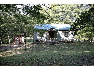 7123 S Grady Wright Rd, English, IN 47118