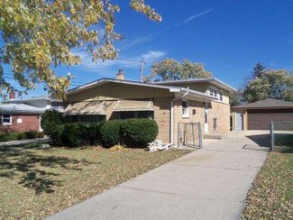 411 Caldwell Ave, Chicago Heights, IL 60411