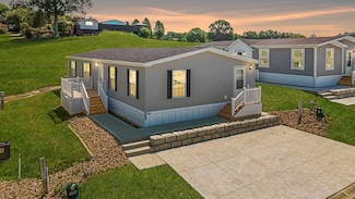 6884 Foxwood Dr SW Unit 308, Navarre, OH 44662