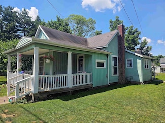 8501 S Walnut St, Daleville, IN 47334