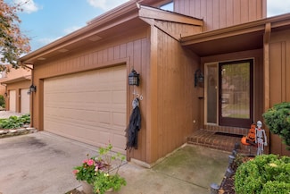 456 Groveland Dr, Frankenmuth, MI 48734