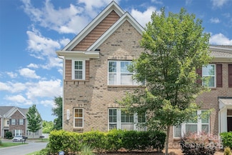 9001 Lanark Ln, Fort Mill, SC 29707