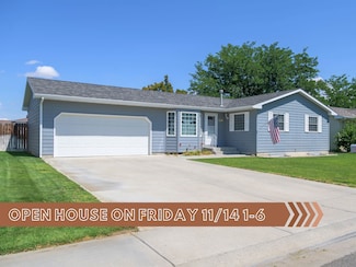 139 E 7th St, Powell, WY 82435