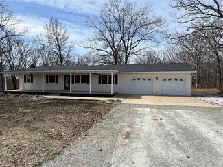 10984 Old 8 E, Mineral Point, MO 63660